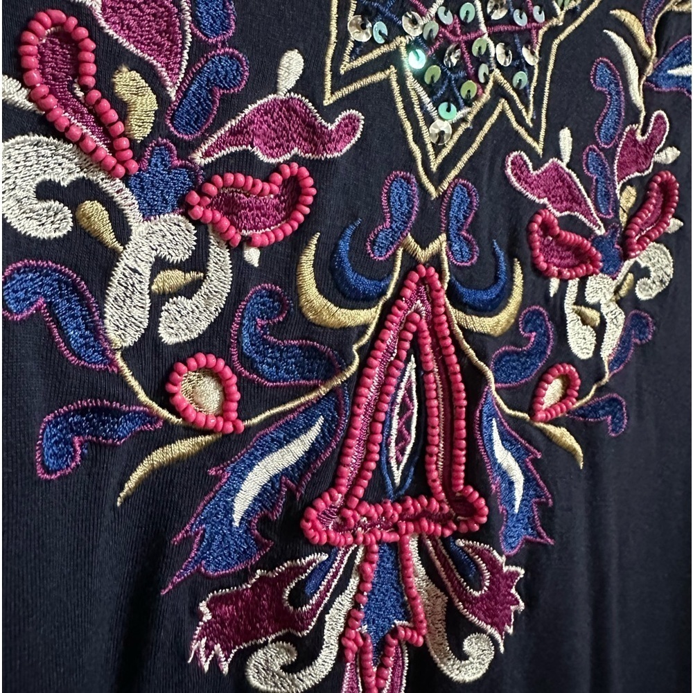 Boston Proper embroidered/sequined V-neck size S - Picture 4 of 7